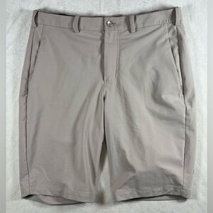 Lululemon Athletica Size 34 Flat Front Light Gray ABC Classic Shorts EUC